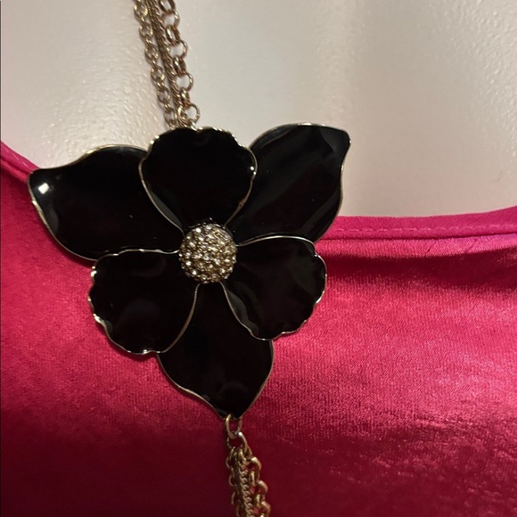 Necklace - Picture 5 of 7